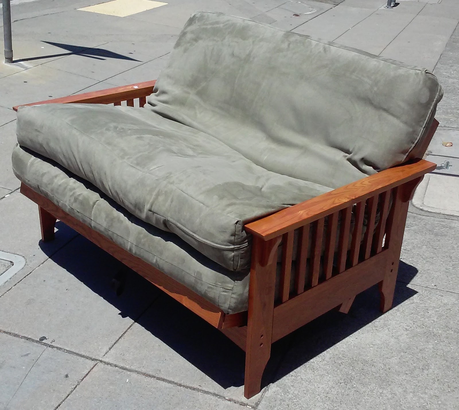 UHURU FURNITURE & COLLECTIBLES SOLD 16810 Mission Style 5' Wide