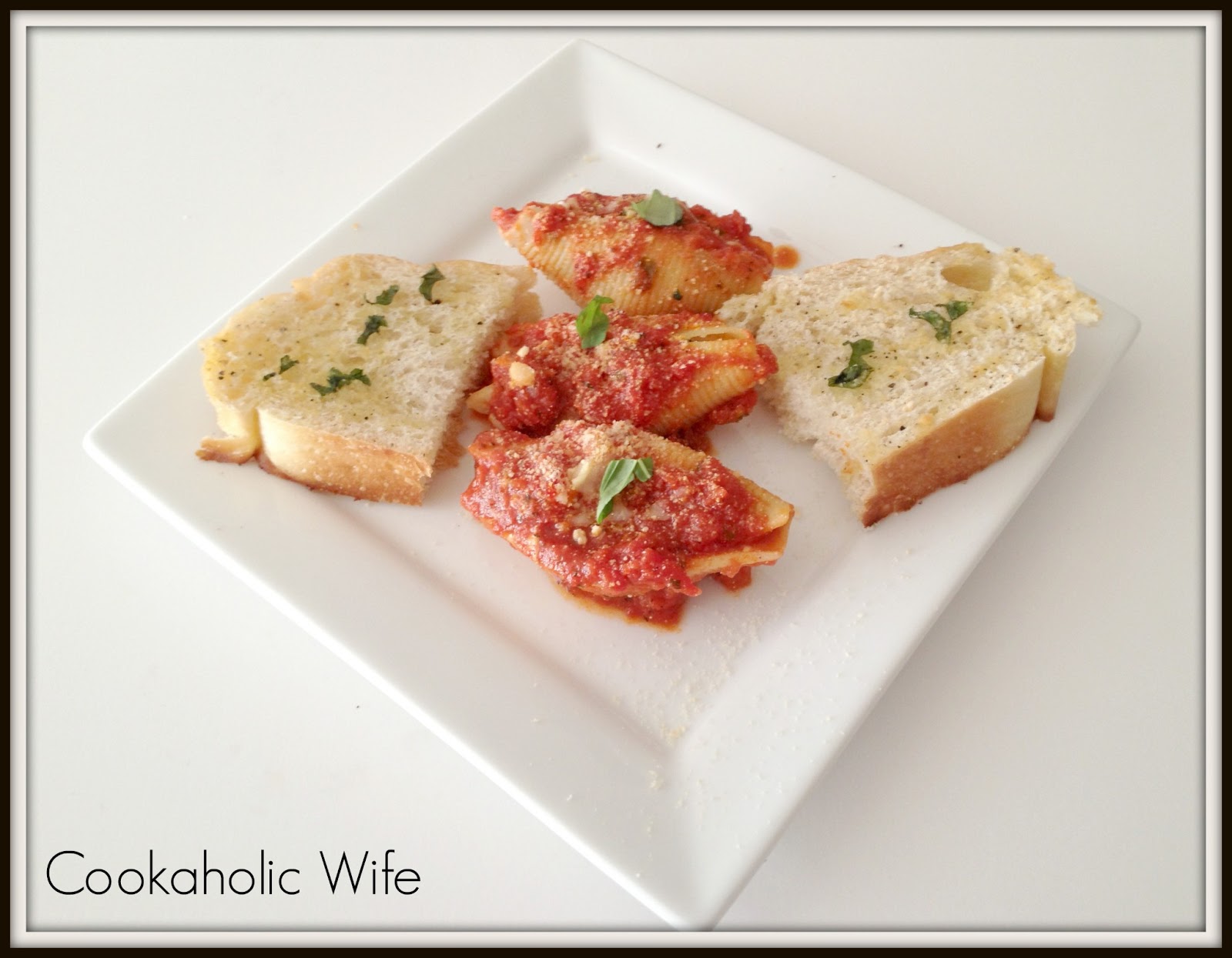 Spinach and Cheese Stuffed Shells - Cookaholic Wife