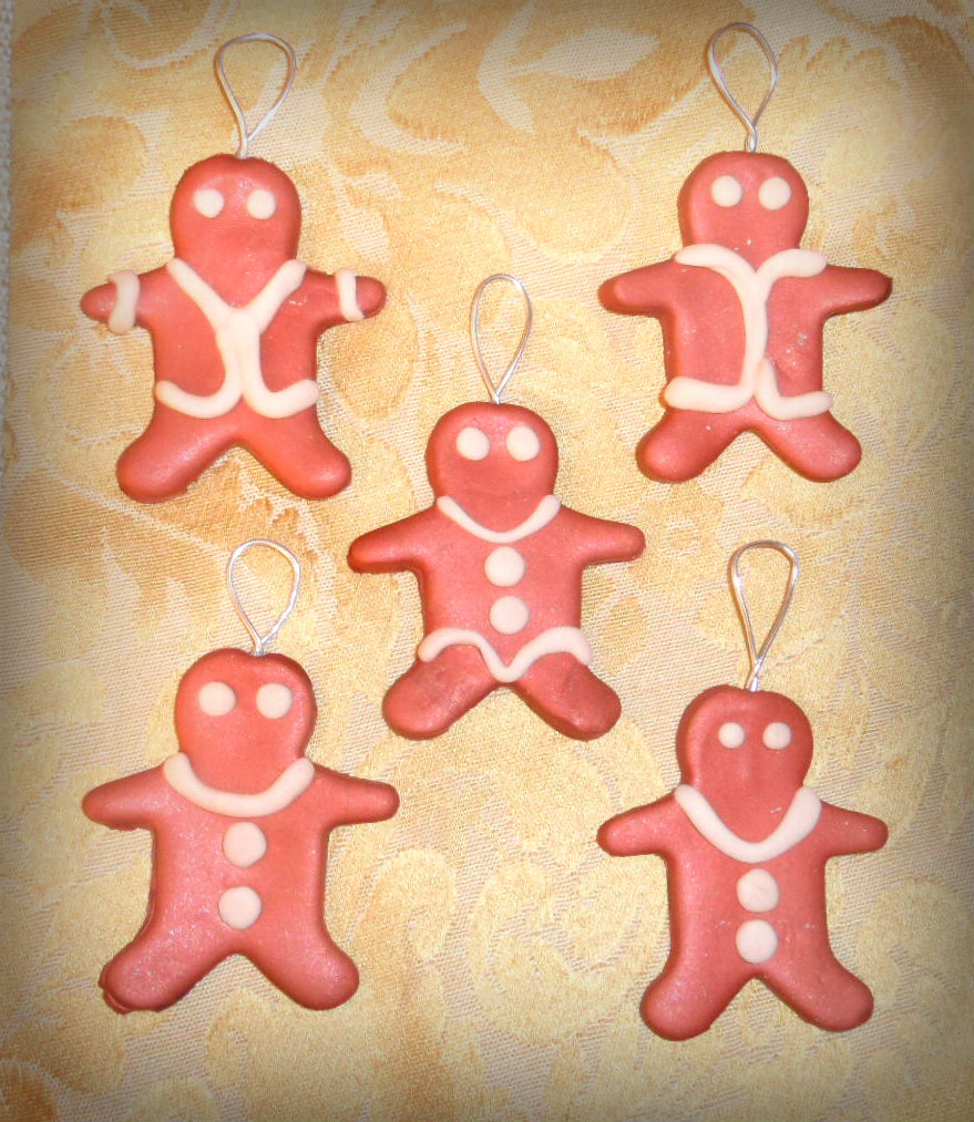 Chez Maximka Gingerbread men Christmas tree decorations