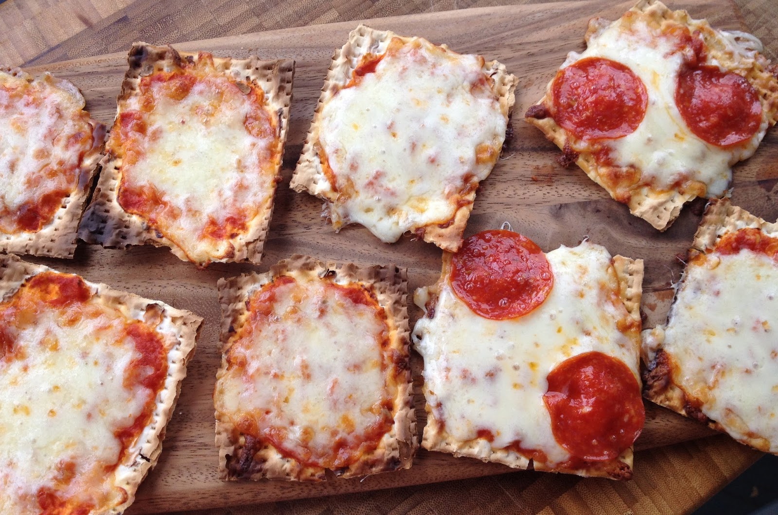 Homegating101 Munch Madness '16 Matzo Pizza!!