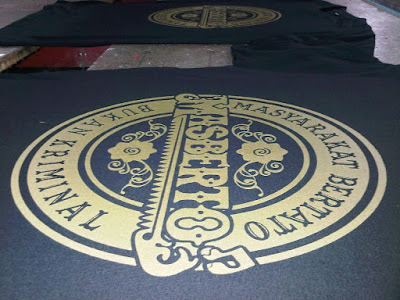 Pusat percetakan dan sablon kaos berkualitas OneWay Merch - dijamin puas Pusat percetakan dan sablon kaos berkualitas OneWay Merch