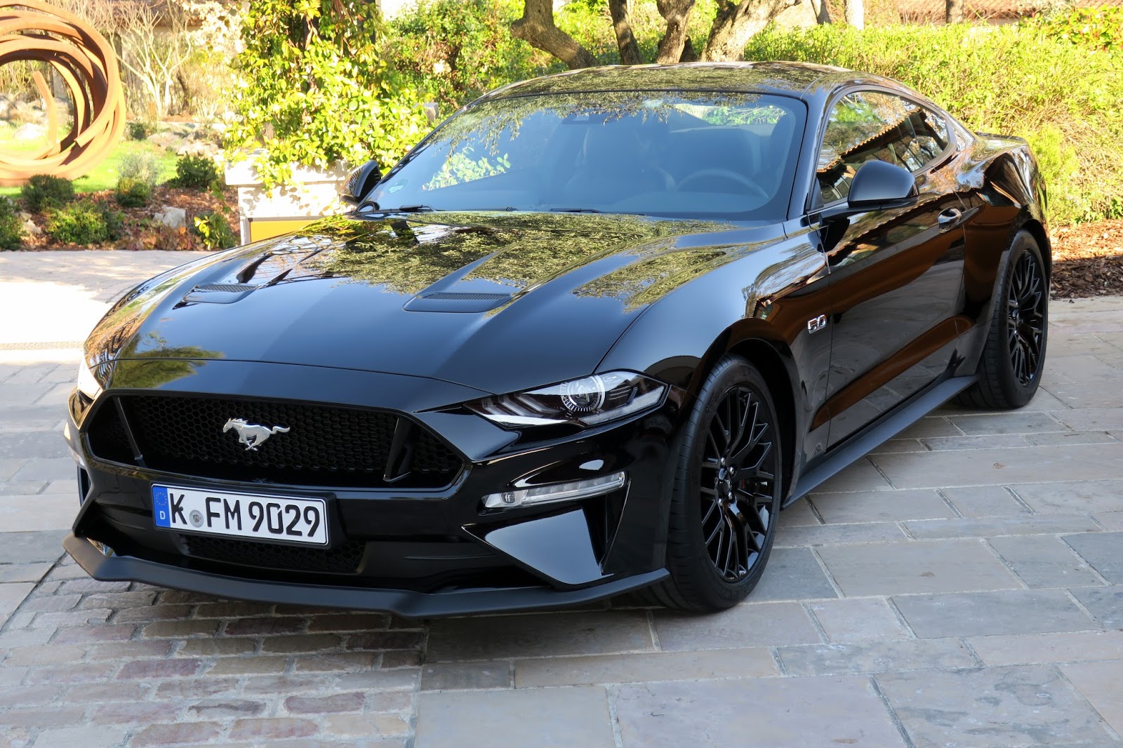 Ford Mustang gt 2018 черный