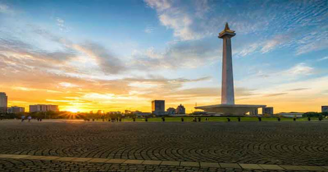 10 Land Mark Kota DI Indonesia