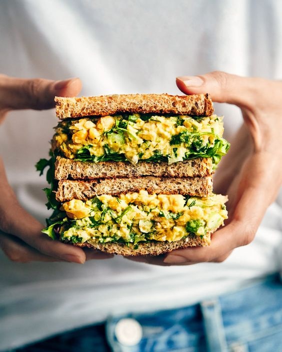 Lemon & Dill Chickpea Sandwich