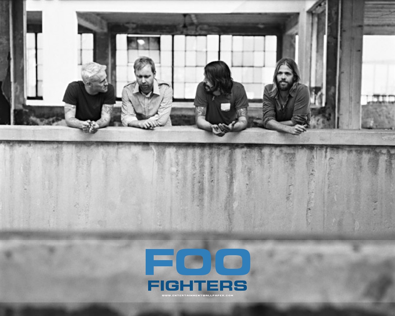 Foo-Fighters--foo-fighters-649434_1280_1024.jpg