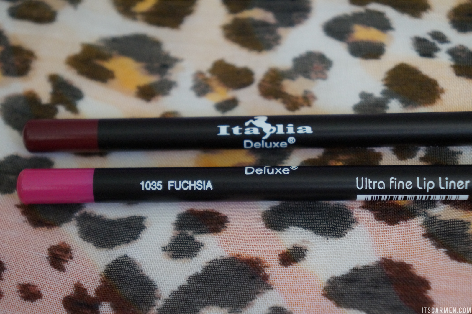 Italia Deluxe Ultra Fine Lip Liner Review / Carmen Varner // Lifestyle