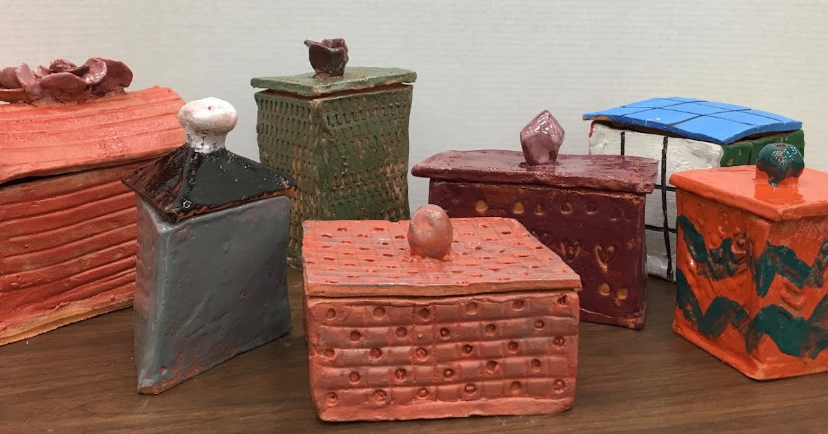 Kristen Applebee Clay Boxes And Pinch Pot Animals IMG 1282