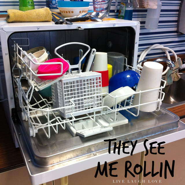 Why I have a love/hate relationship with appliances and how they go on the fritz the moment your hubby leaves town (including the repaired microwave).