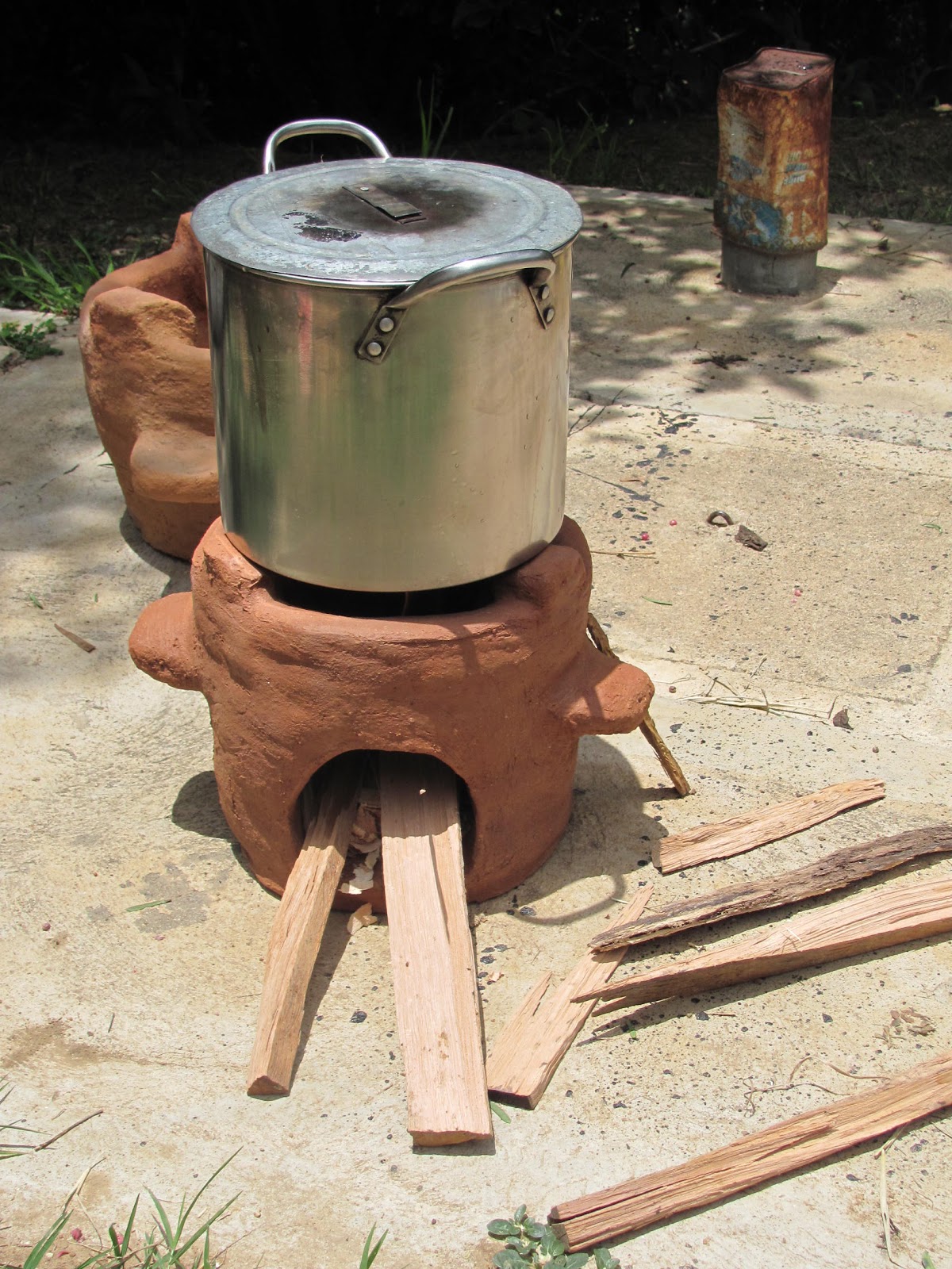 What's cookin' in Tanzania... and Uganda? FuelEfficient Stoves