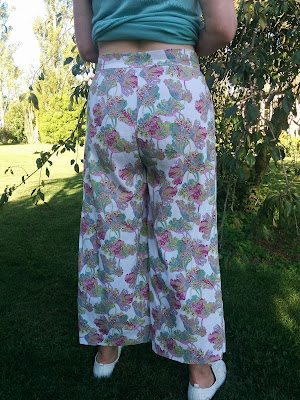 Creates Sew Slow: Megan Nielsen Flint Lydia Trousers Creates Sew Slow: Megan Nielsen Flint Lydia Trousers