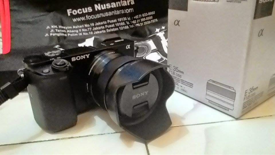 Sony Alpha A6000 + SEL 35mm f/1.8