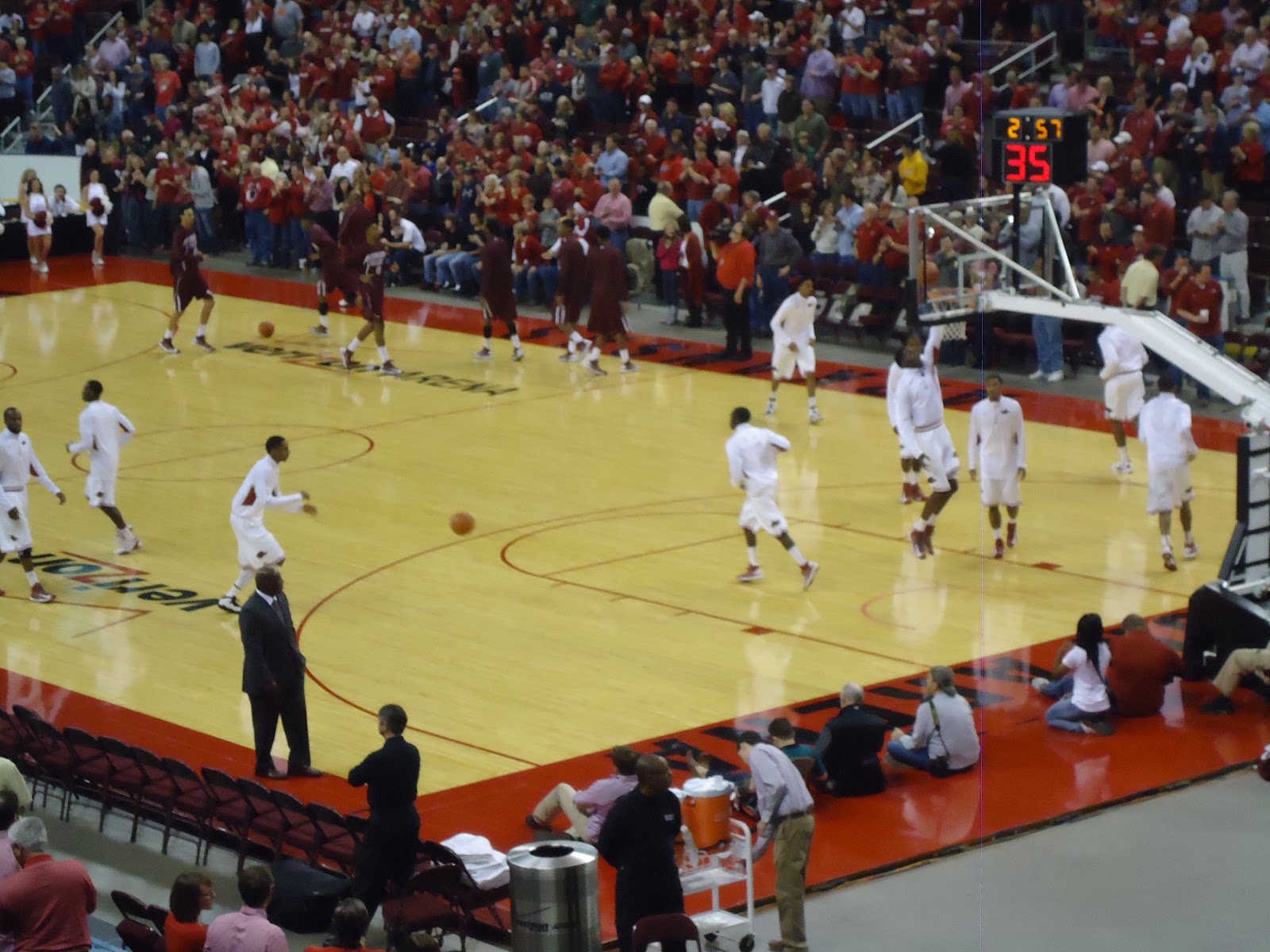 The Buie Blog Razorback Basketball Game Verizon Arena