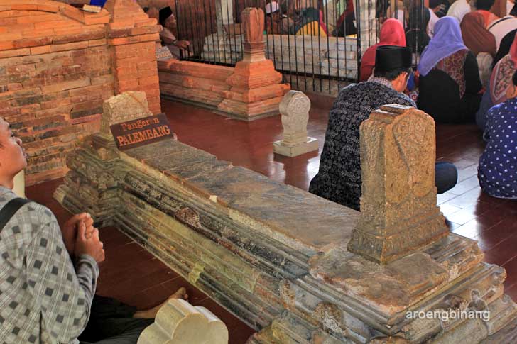 makam sunan kudus