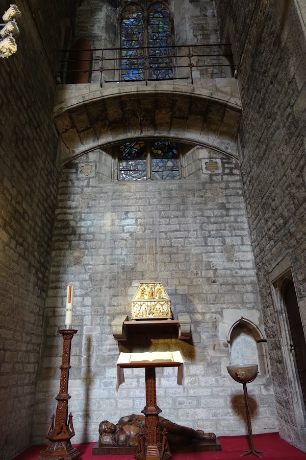 サンタ・マリア・ダル・マル教会（La església de Santa Maria del Mar）の内部