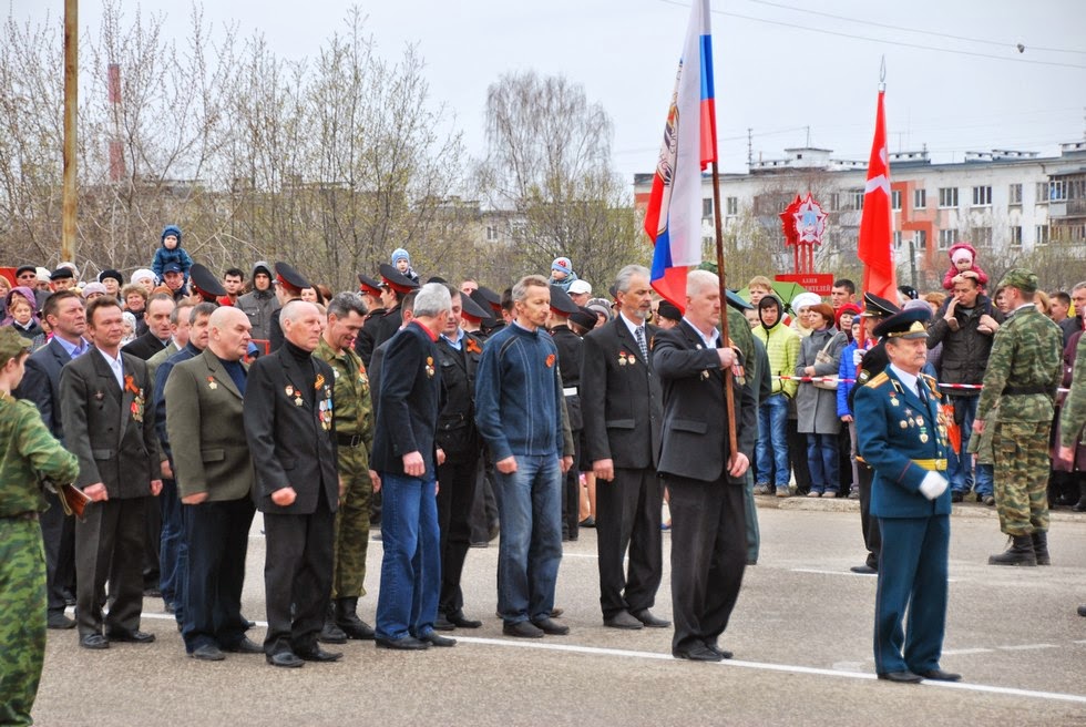 9 школа лысьва. 9 мая 2014 новогрудок. программа 9 мая лысьва. город лысьва центр. лысьва 9.