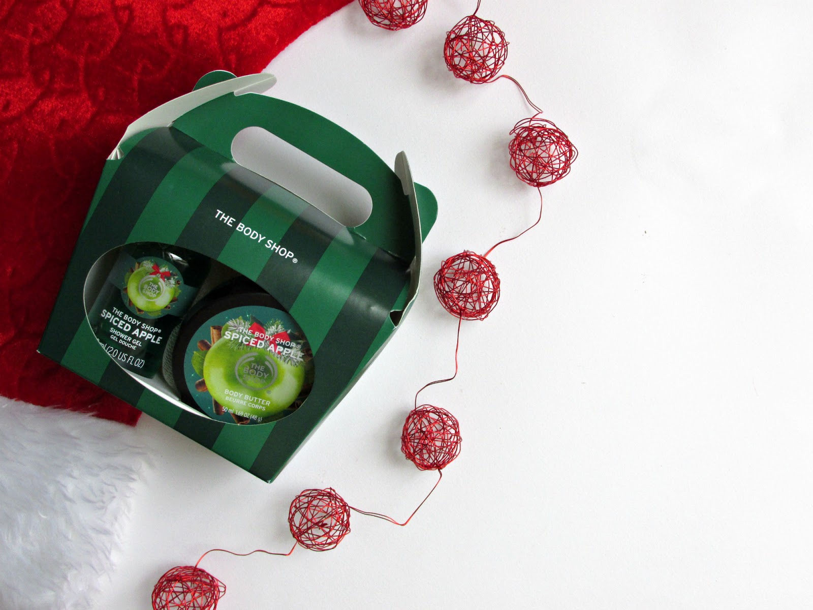 Christmas giveaway, the body shop spiced apple treat box