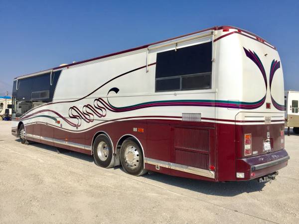 Used RVs Fully Custom Coach, 1998 Vanhool Entertainer 45 Series For