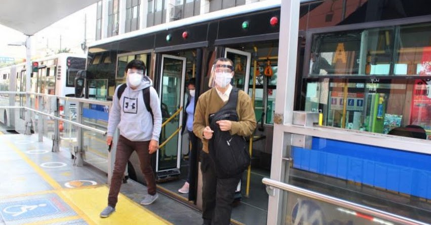 EL METROPOLITANO: Alimentadores suspendieron su servicio de transporte de pasajeros EL METROPOLITANO: Alimentadores suspendieron su servicio de transporte de pasajeros