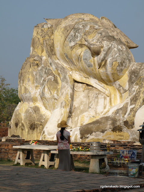 Ayutthaya - Wat Lokkayasutharam