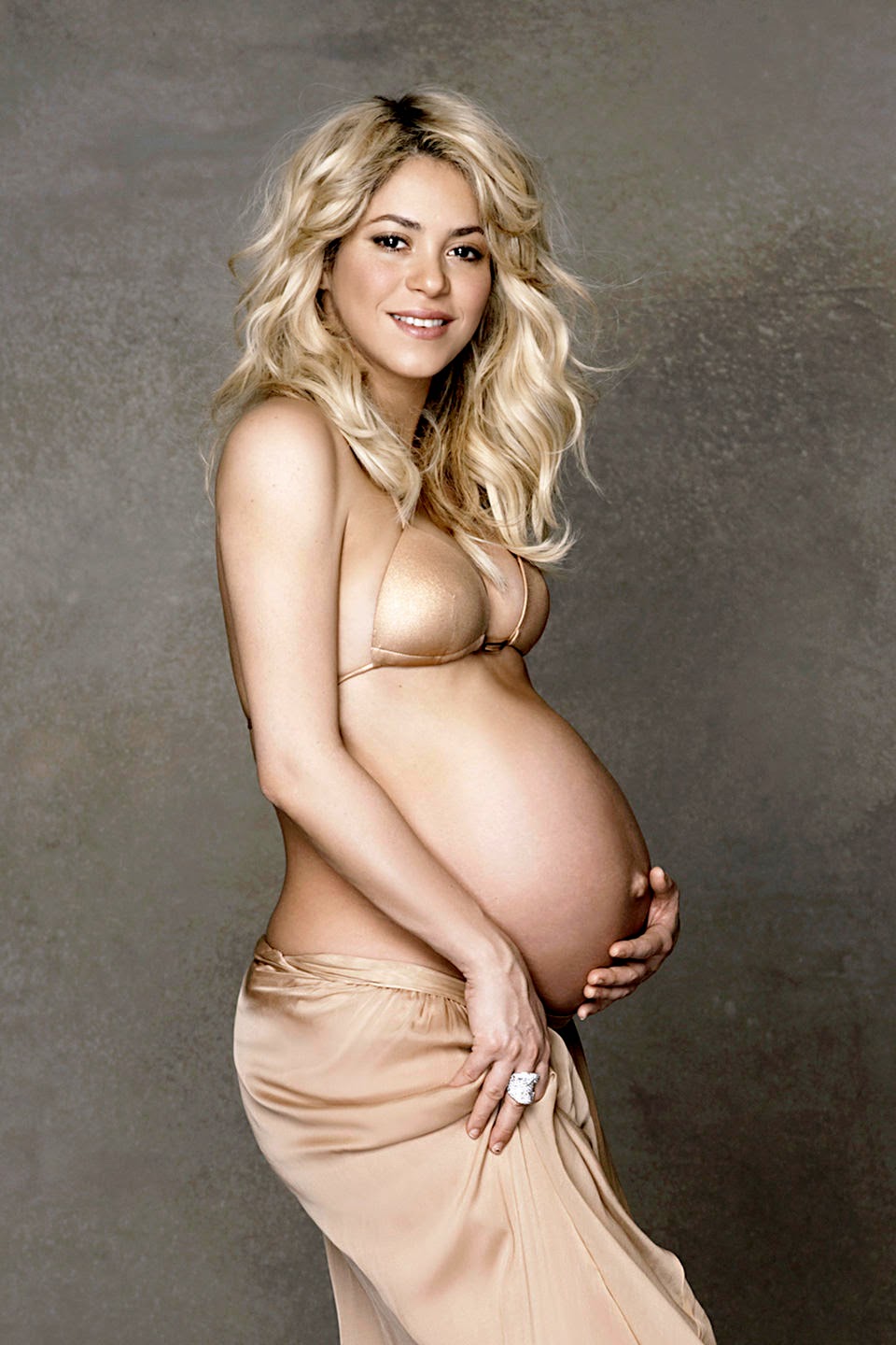 Shakira Pregnant