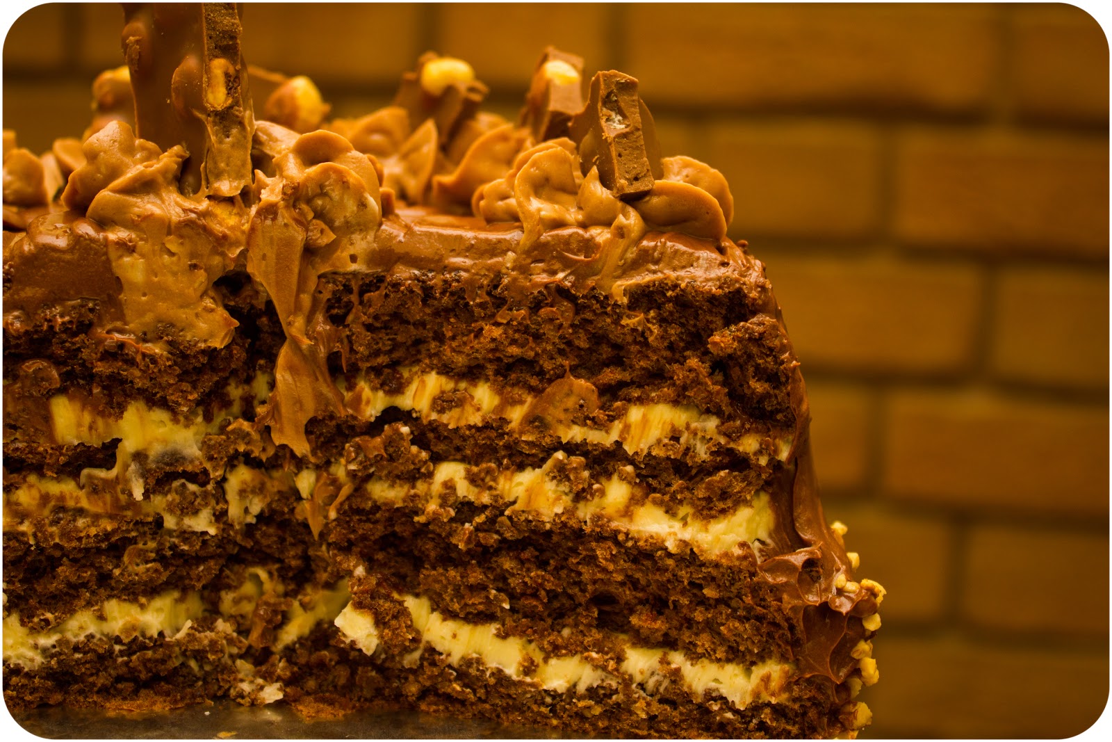 Cupcake Crazy Gem! Chocolate Hazelnut Layer Cake with Nutella and