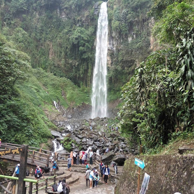 air terjun grojogan sewu tawangmangu foto air terjun grojogan sewu tawangmangu