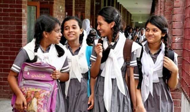 How to introduce your child to adolescents with sex বয়ঃসন্ধিকালে সন্তানকে যেভাবে যৌনতার মতো বিষয়ের সঙ্গে পরিচয় করাবেন