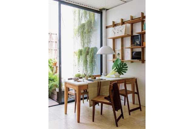Home in coastal Spain = boho oasis-style - dining area ou found this photo on BoHoHome.com @bohosusan. It originated on EspacioLiving.com Photos by Pompi Gutnisky