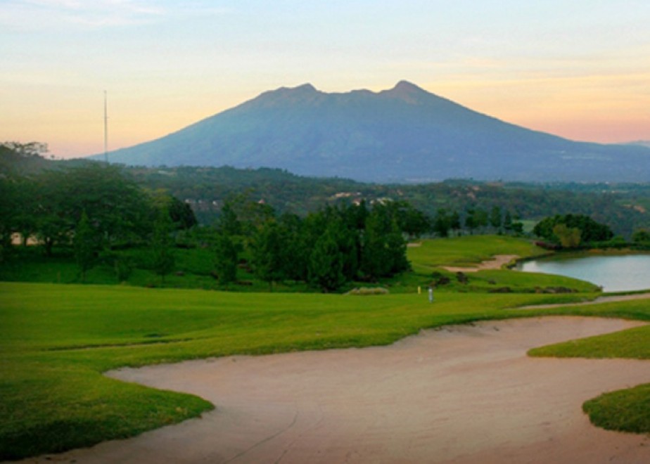 lapangan hijau aktivitas paket wisata golf paket wisata golf bogor
