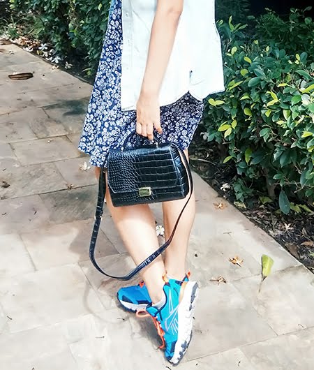 IN CORBETT NATIONAL PARK, INDIA | STYLE PANORAMA BY DHEERA JOSHI zara black bag , reebok hexalite shoes, fashion blogger