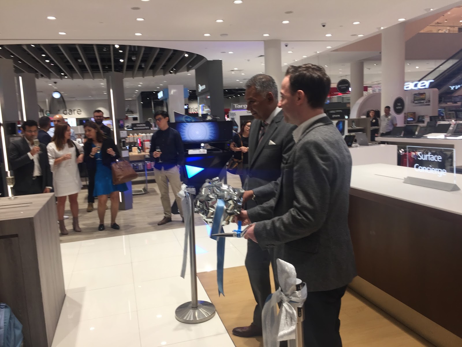 ue roll 2 harvey norman