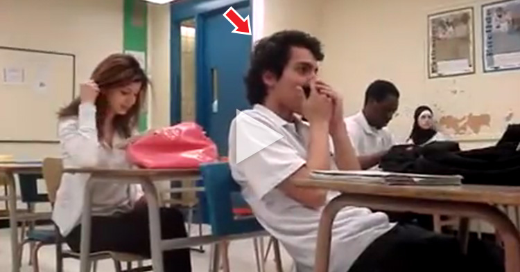 Student doing Beatbox while playing Harmonica amazes his classmates