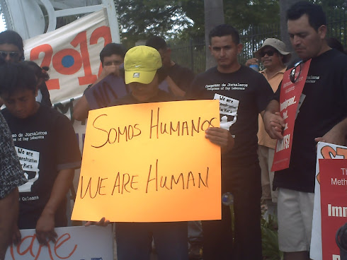 SOMOS HUMANOS / WE ARE HUMAN