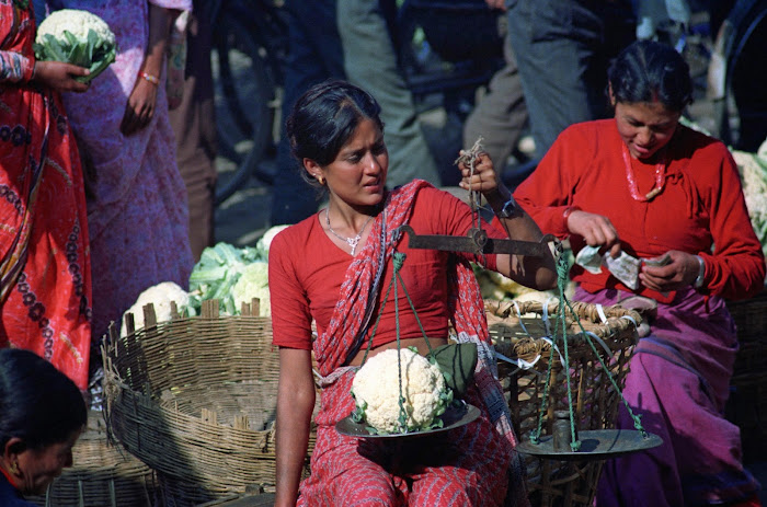 Népal, Katmandou, Hanuman Dhoka Square, Marché des Légumes, © L. Gigout, 1990
