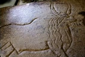 ¿Que hace el dios egipcio Anubis y escritos celta en una antigua caverna en América del Norte? ToroApisOklahoma