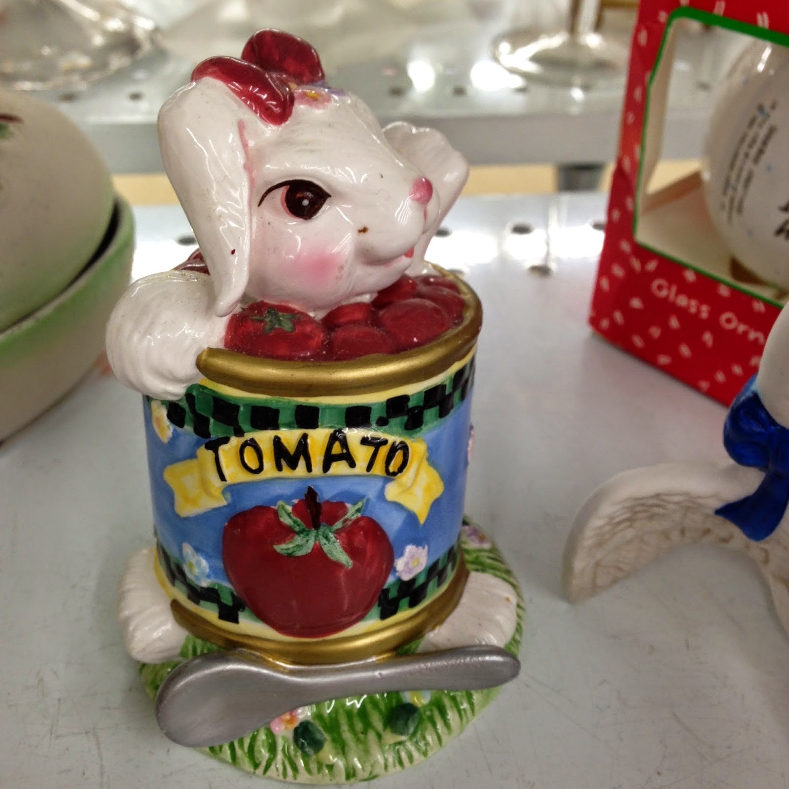 15 MORE WEIRD KNICKKNACKS AND RECORD COVERS FROM THE VALUE VILLAGE THRIFT STORE IN WOODINVILLE