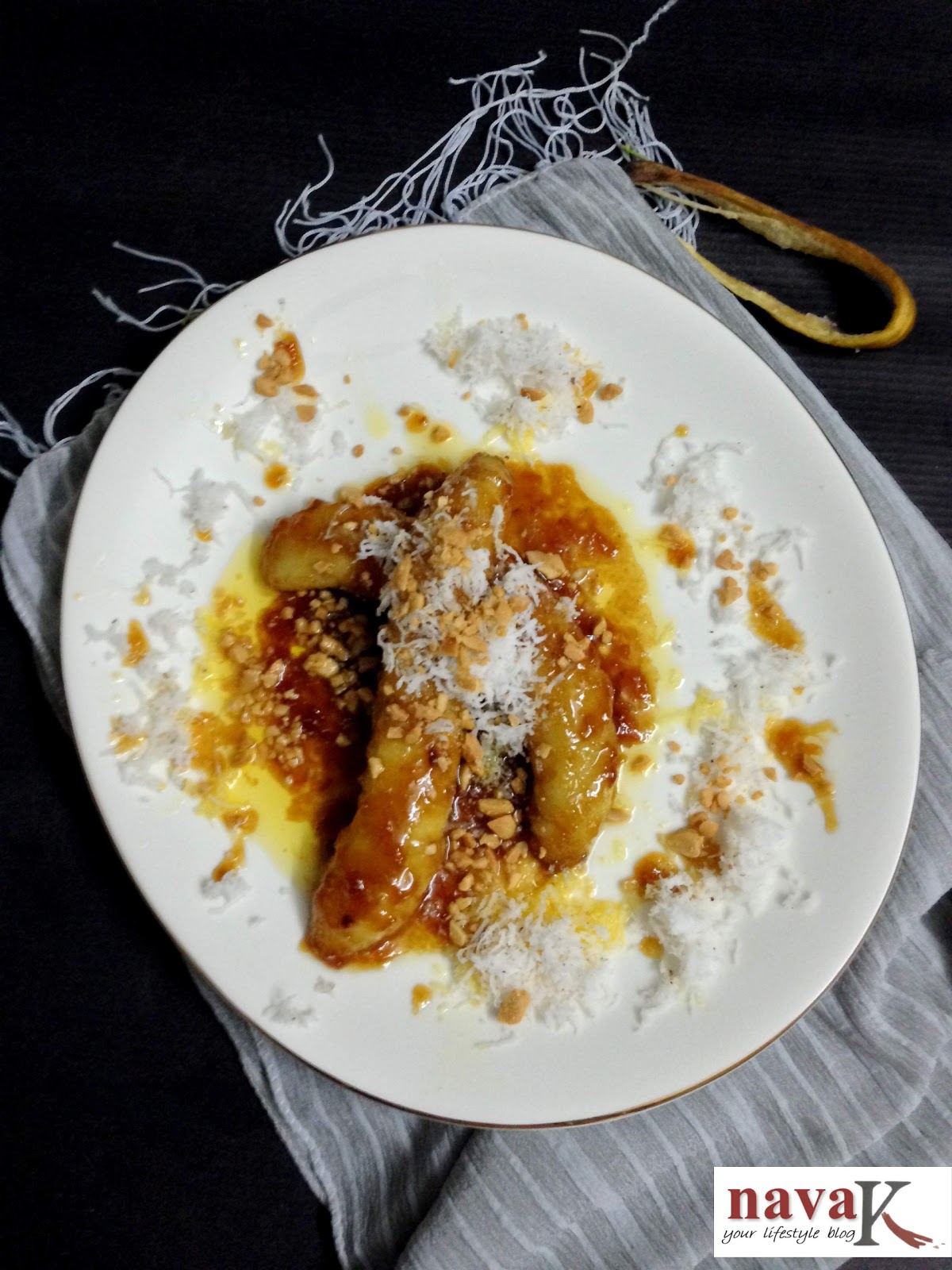 navak Malaysian Banana Flambe