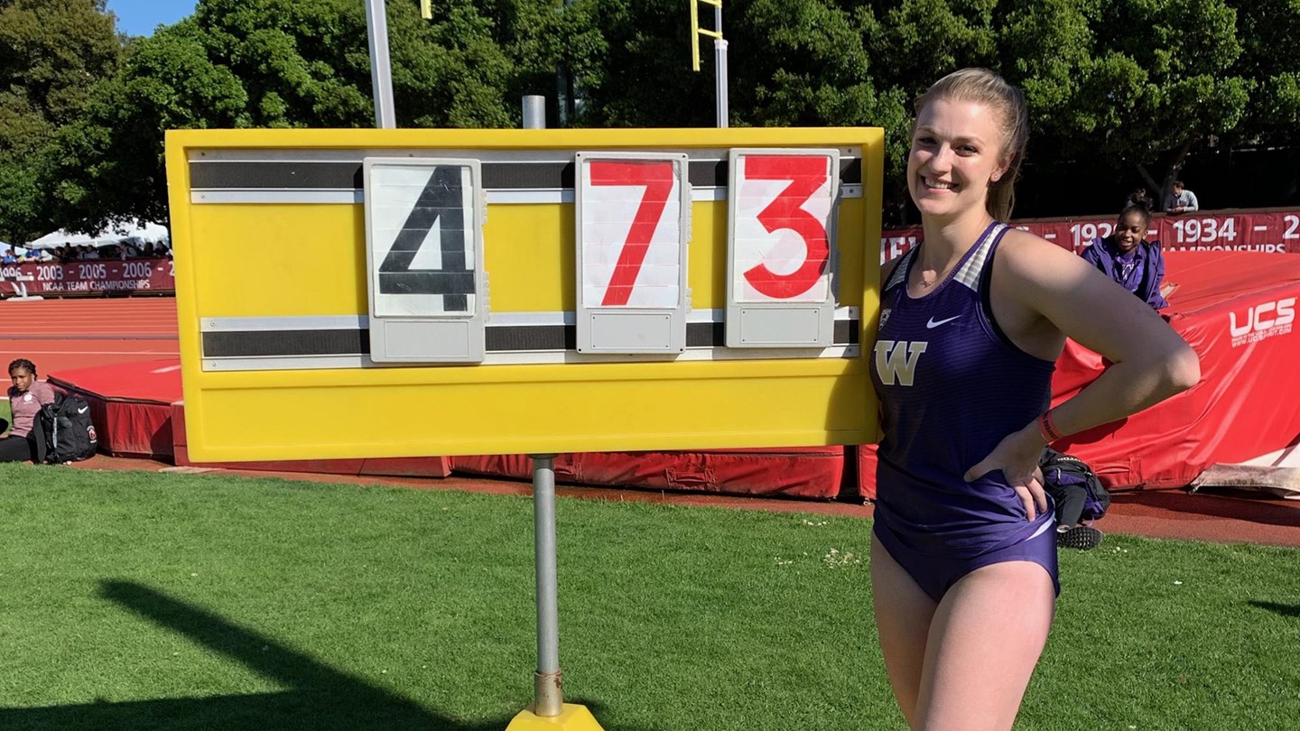WEEKEND RECAP Huskies' Olivia Gruver breaks NCAA pole vault record at