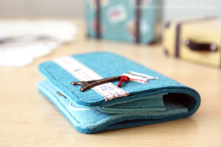 DIY Felt Wallet ~ DIY Tutorial Ideas!