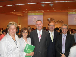 El consejero de educación junto a otras autoridades en Málaga Excelencia Educativa.