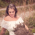 Photos/Video: This Woman Sat for Her Pregnancy Photo Shoot With 20,000 Bees
