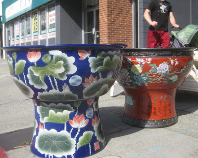 UHURU FURNITURE & COLLECTIBLES: April 2012