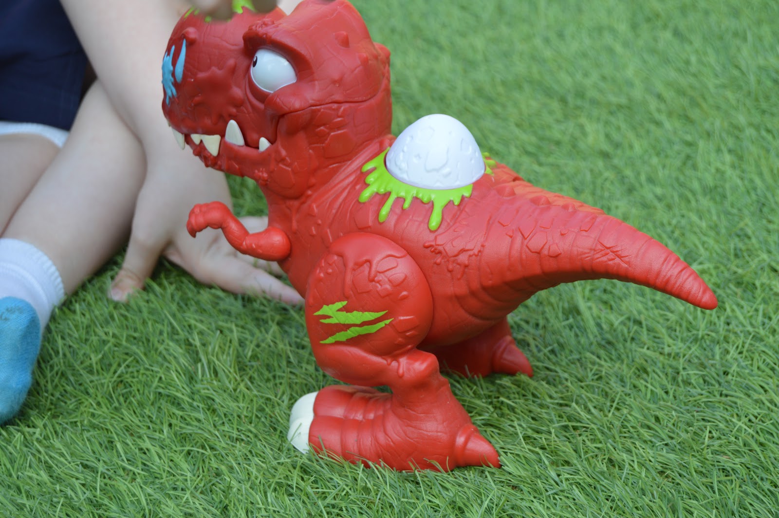 Playdays and Runways: Smashers Series 3 DINO Review