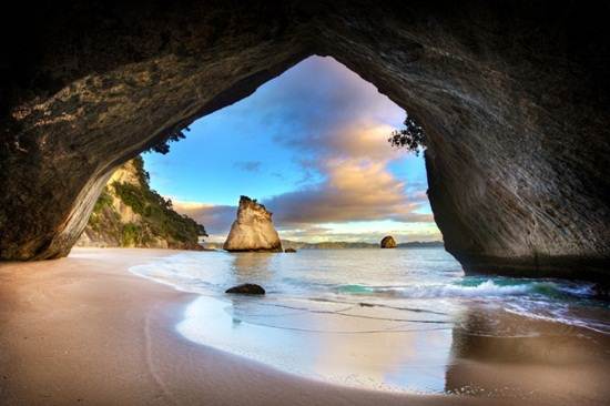 Te-Hoho-Rock-Coromandel-Peninsula-New-Zealand