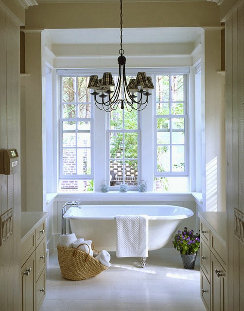 Vintage Farmhouse Coastal Living Cottage vintage-farmhouse-coastal-living-cottage