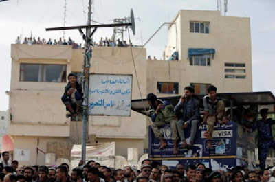 Yemen: People gathered to watch the execution of Muhammad al-Maghrabi. Yemen: People gathered to watch the execution of Muhammad al-Maghrabi.