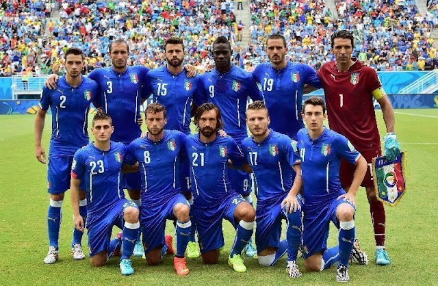 Italy 0-1 Uruguay World Cup 2014 match report: Luis Suarez BITES Giorgio Chiellini before Diego Godin heads the ball home 