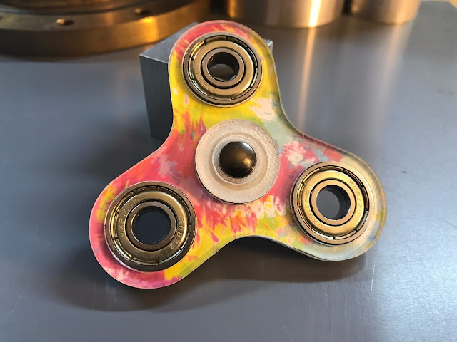 حتى جوجل لديه الان Fidget Spinner خاصة به ! حتى جوجل لديه الان Fidget Spinner خاصة به !