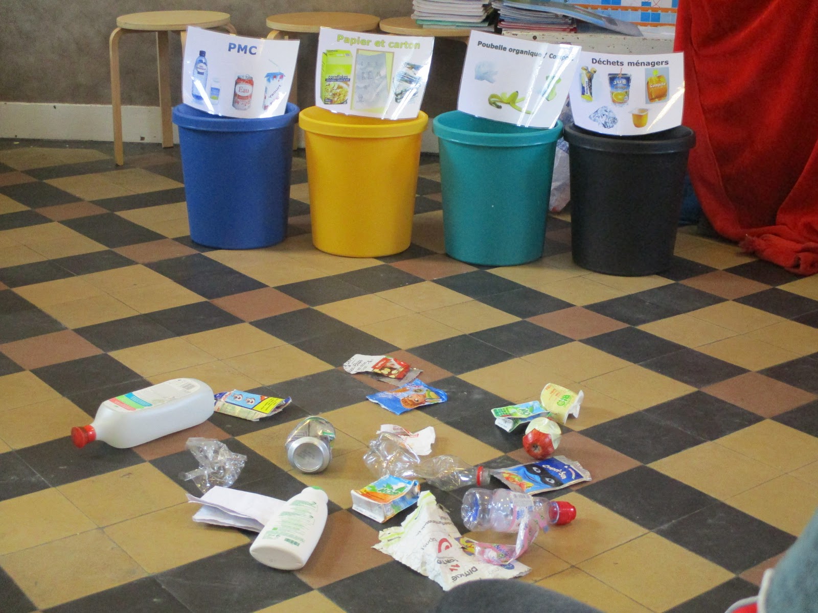 Animation sur le tri des déchets. - École Saint-Joseph à Wonck - Blog