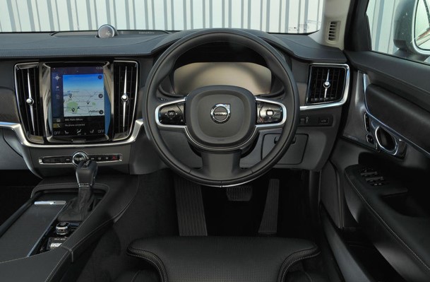 2017 Volvo V90 Cross Country T6 2017 Volvo V90 Cross Country T6